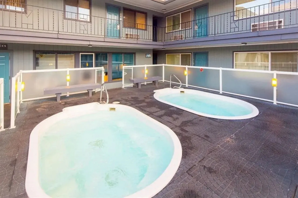Mount Robson Inn