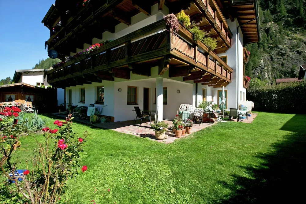 Apartment in Längenfeld near Ski Slopes