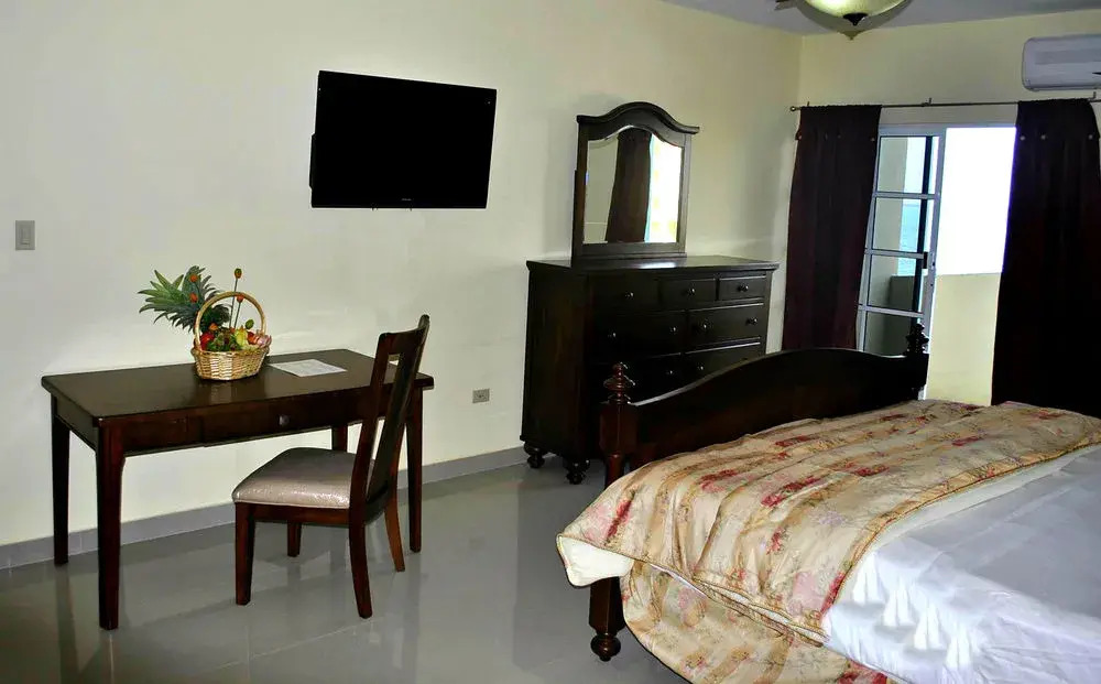 Best Caribbean Belize Pickwick Hotel