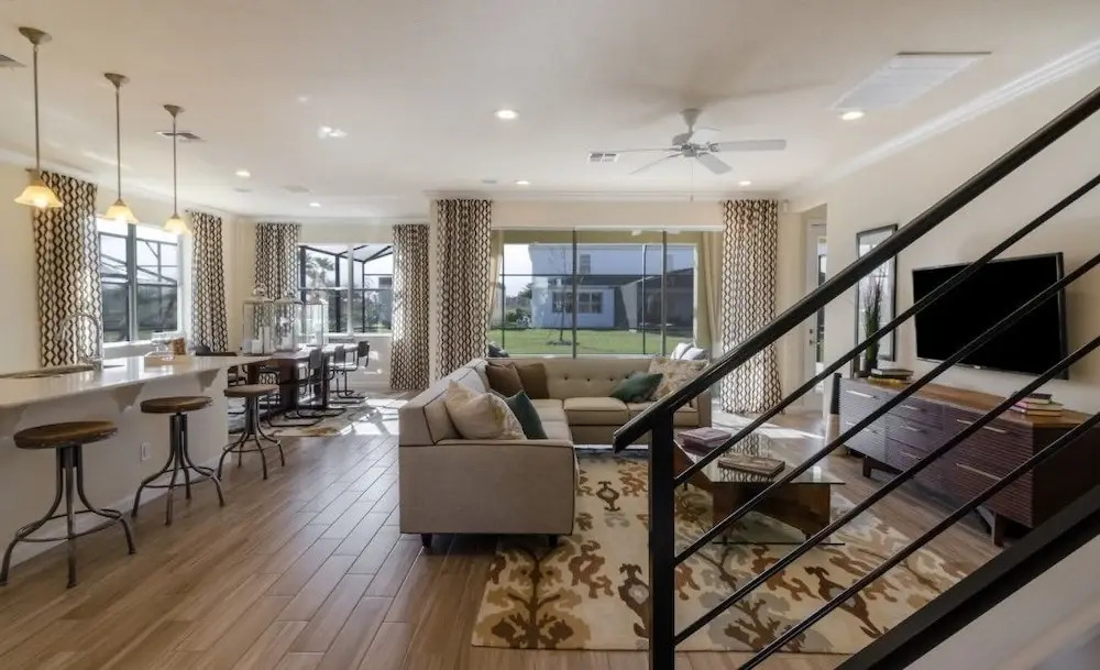 Luxury 5 bedroom suites just 10 minutes from Disne
