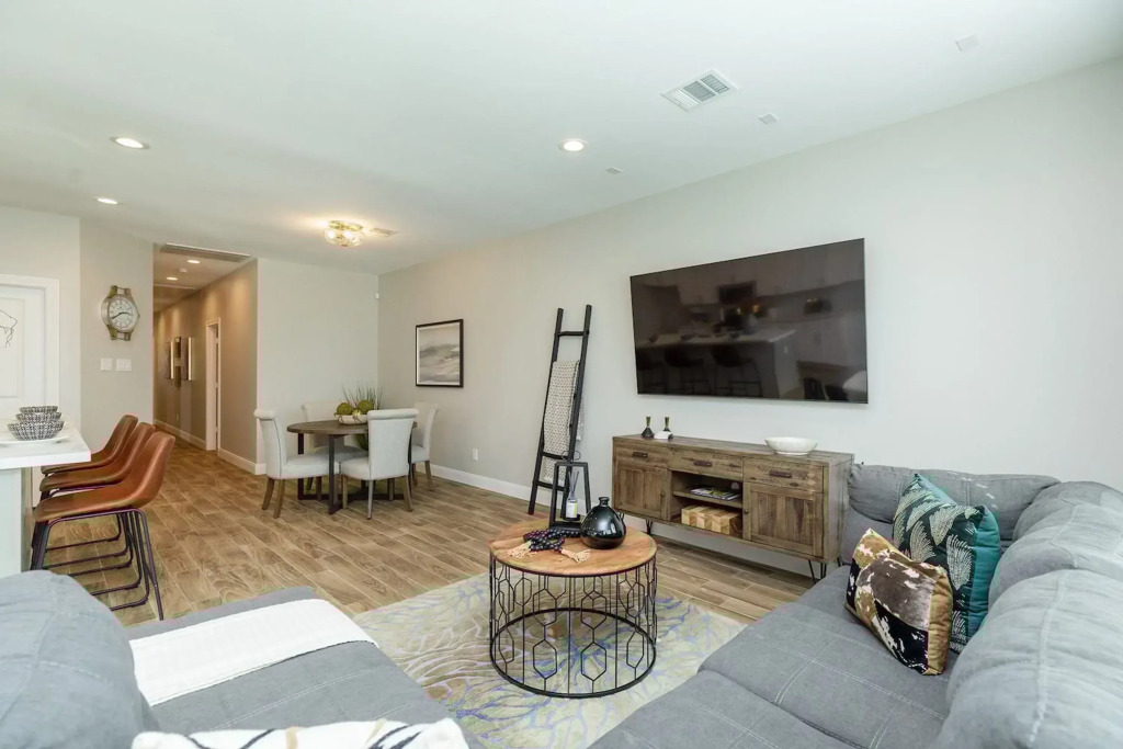Modern Elegance:Minutes from NRG, Houston
