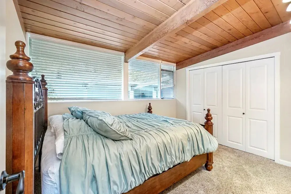 27607 10th Ave S Home 4 Bedrooms 2 Bathrooms Home