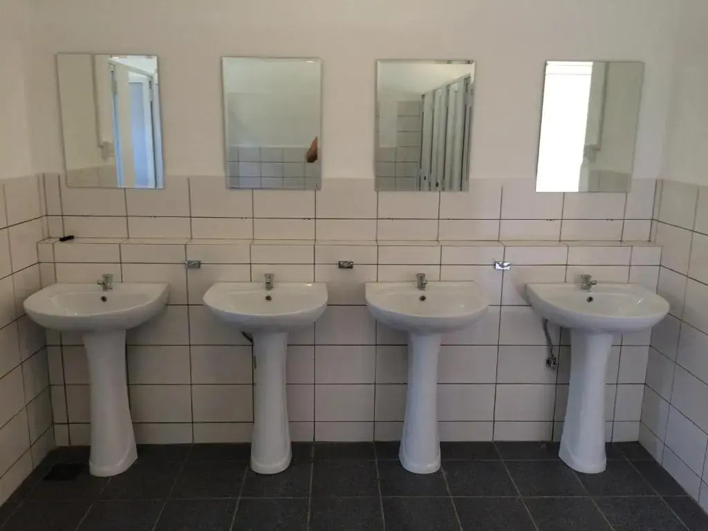 The Long Hostel