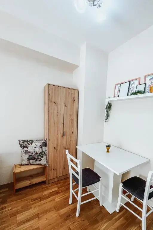 Lovely studio-free parking 4