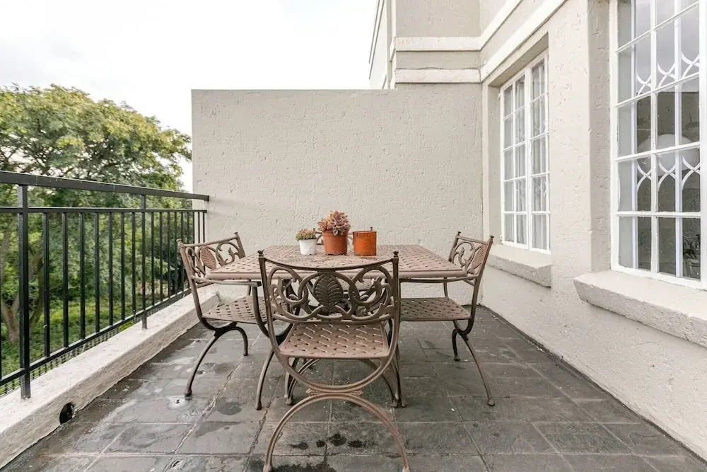 Cosy 2bed in heart of Sandton
