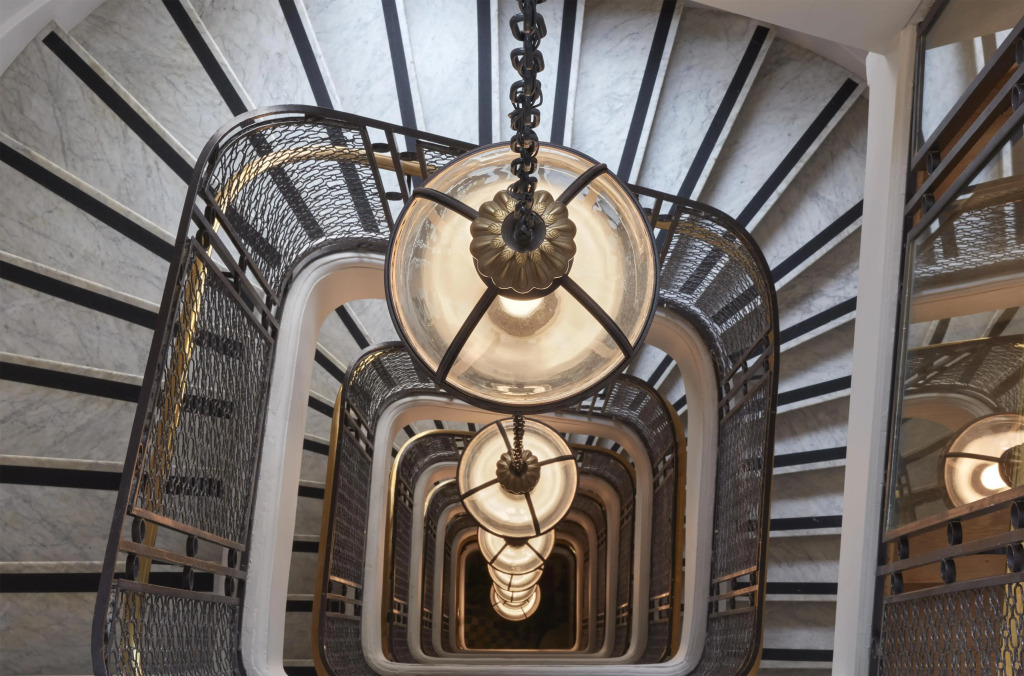 Отель Le Grand Hotel Cayre