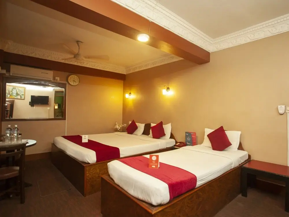 OYO 217 Shiva Tirupati Hotel