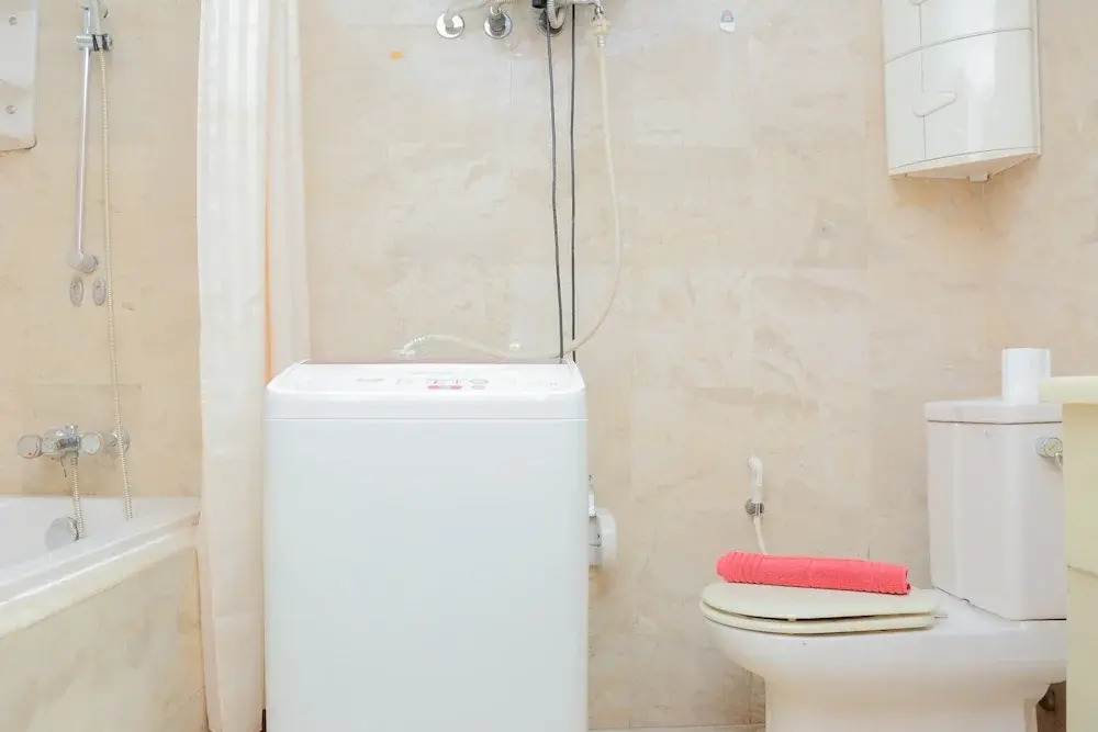 Stylish and Posh Studio Park Royale Apartment