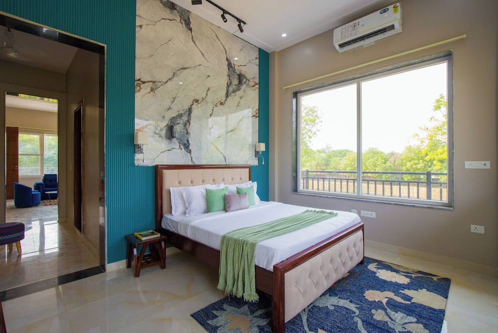 ELIVAAS 3 BHK Amber Villa With Pvt Pool