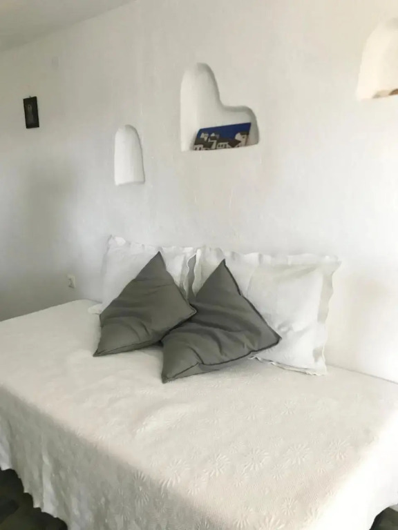 Idyllic Sea Views for 2