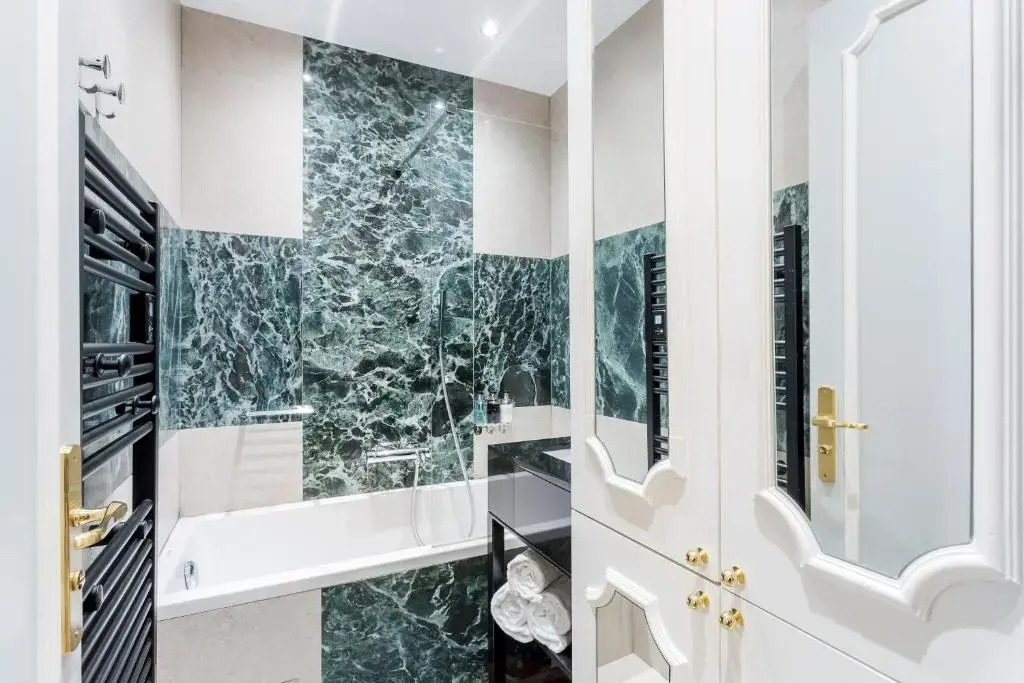 Luxury 2 Bedroom 2,5 Bathroom Apartment - Champs Elysees