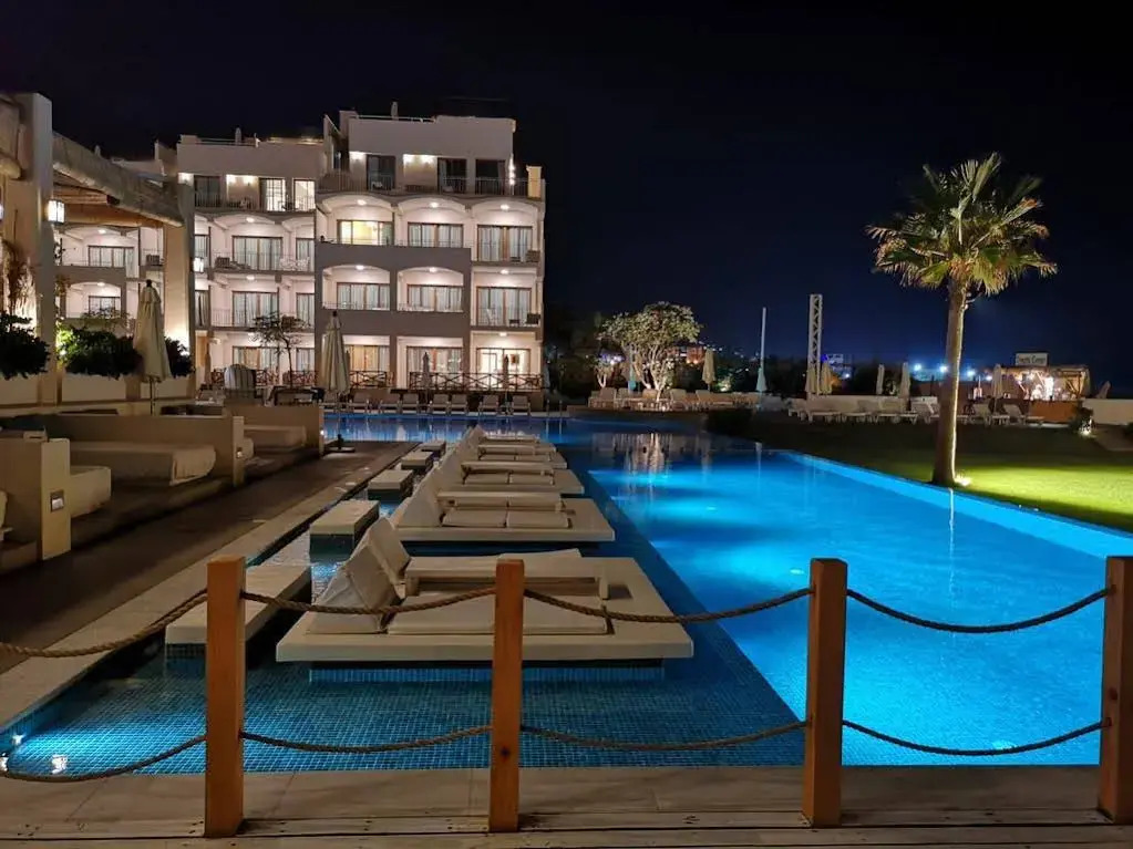 La Siesta Hotel & Beach Resort