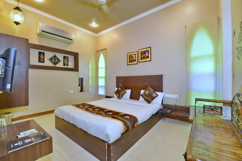 Townhouse Mansarovar Near Metro Station Formerly Dev Villas