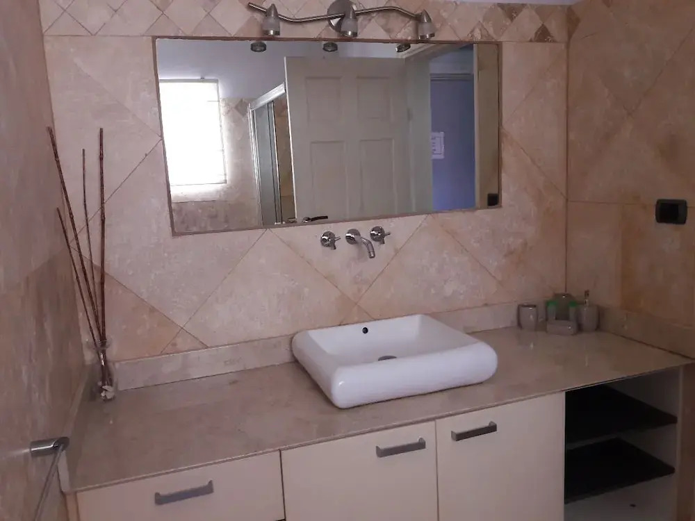 Villa Thoga Vacation Rentals & Tours