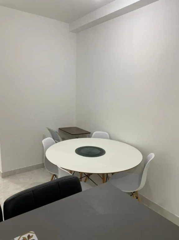 Apartamento em condominio praia clube