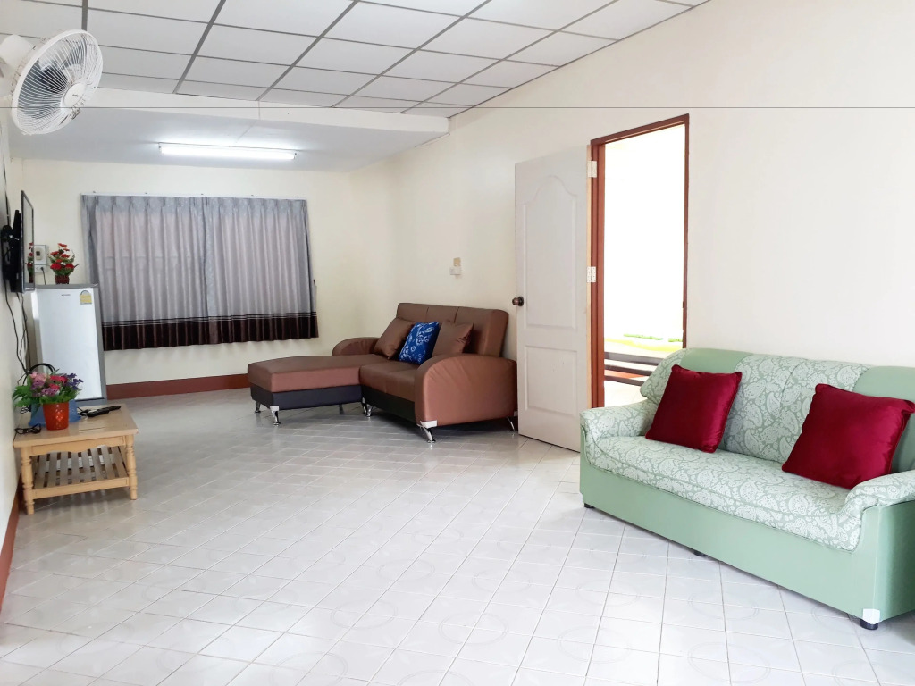 Mae Rampung Beach House Pool Villa