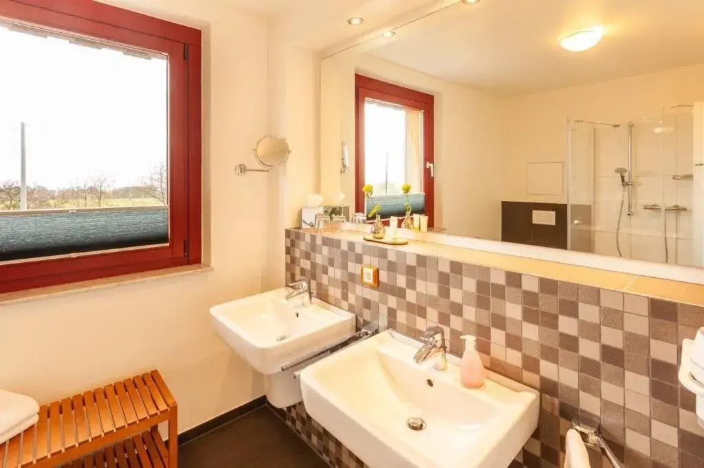 ALBATROS mit Ostseeblick Haus Fore 202