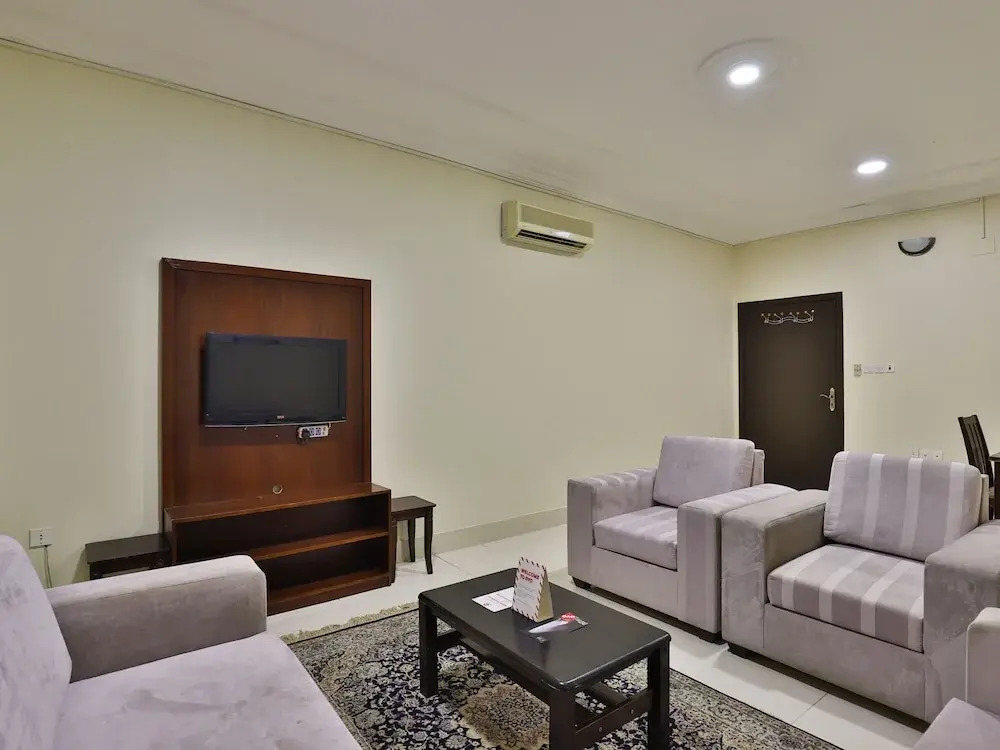 OYO 211 Mayar International Furnished Units 1