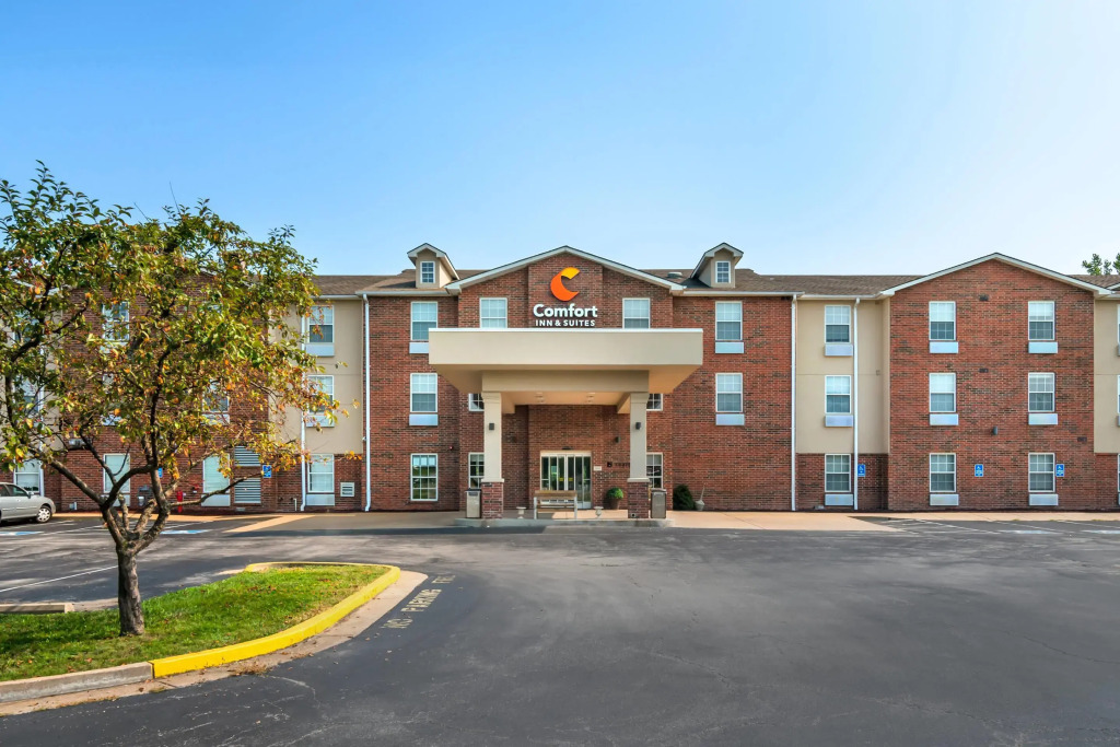 Comfort Inn & Suites Chesterfield - St Louis