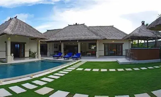 Villa Tinn Tamm by Optimum Bali - Central Seminyak Oberoi