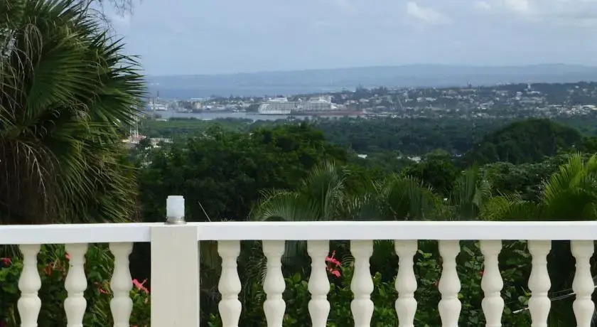 Villa Tesoro