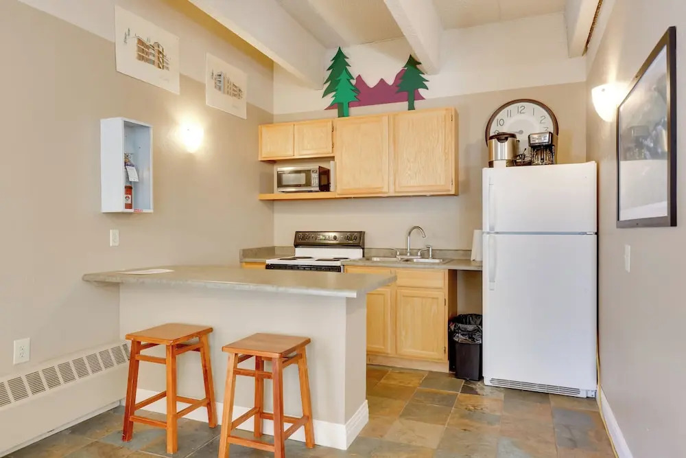 1 Mi to Dillon Reservoir: Condo Retreat in Frisco!