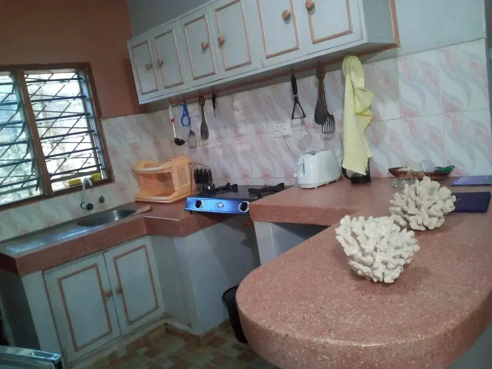 Delina Cottage Diani