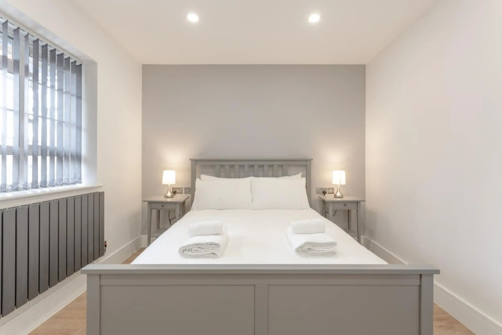3 bedroom Luxury Apartment in Canary Wharf