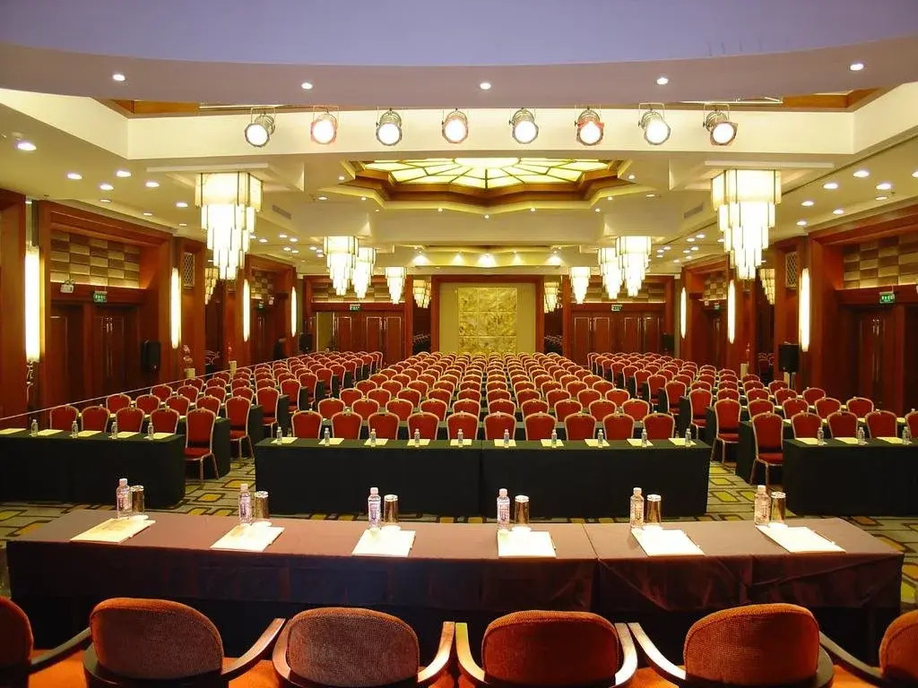 Yinlong Hotel