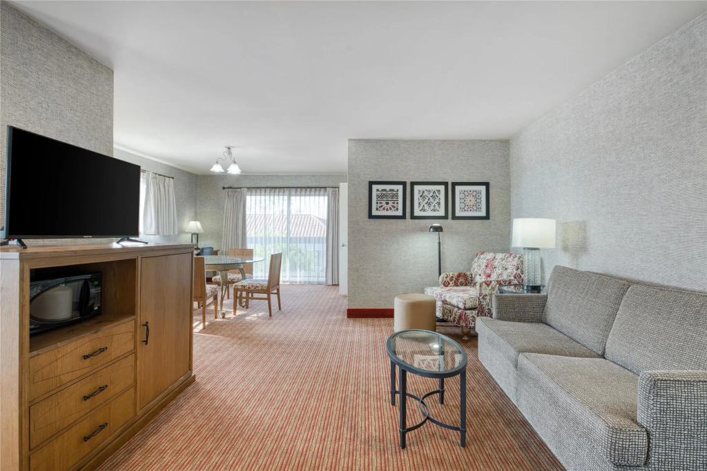 SureStay Hotel by Best Western Camarillo