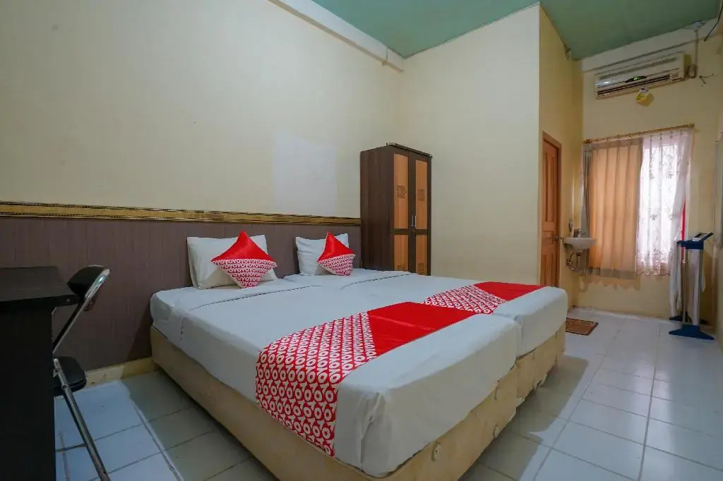 OYO Life 2502 Syariah Triantama Kost