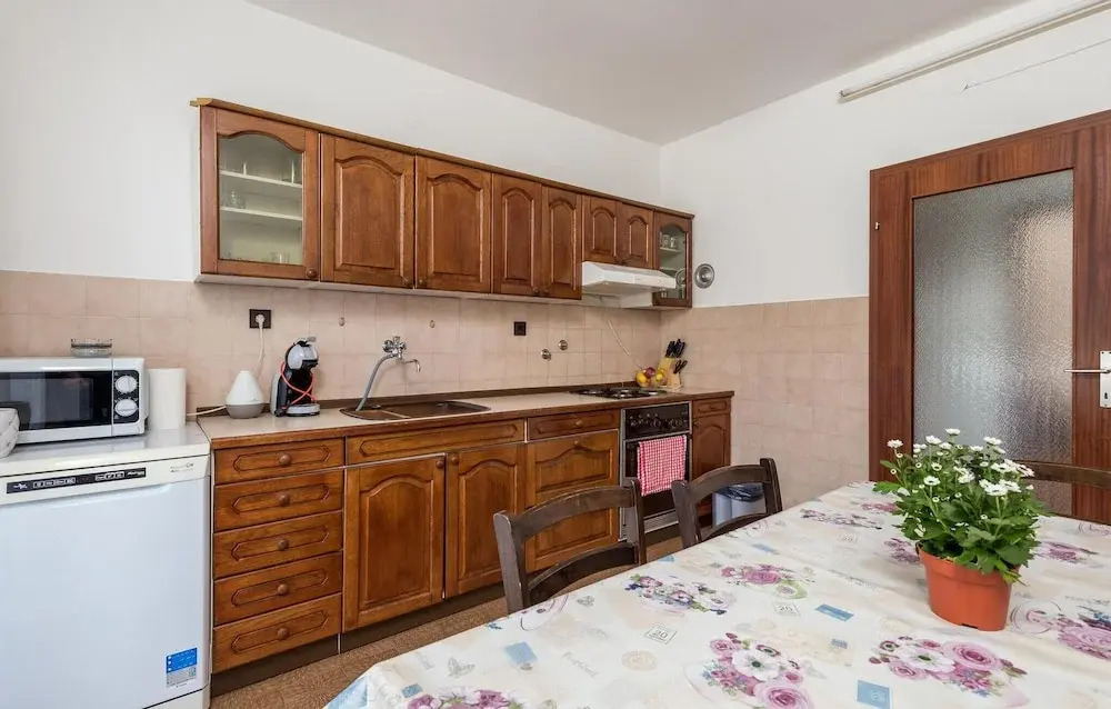 Beautiful Home in Senj With Wifi and 3 Bedrooms