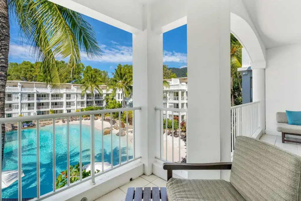 Elysium Private Accommodation at Beach Club & Spa