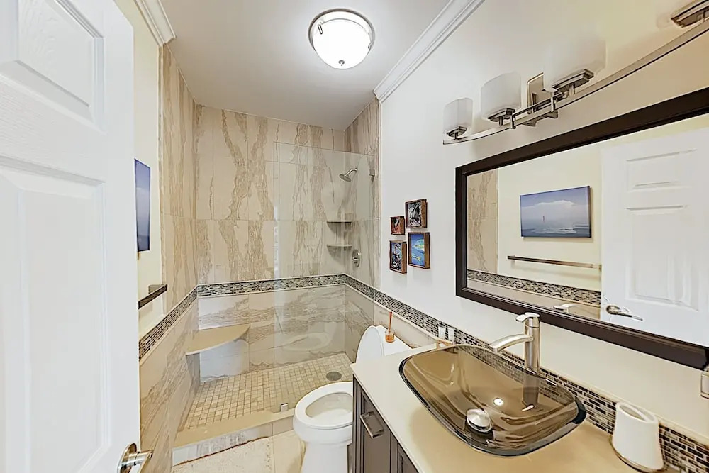 Sun-soaked Canal-front W/ Private Dock & Pool 3 Bedroom Home