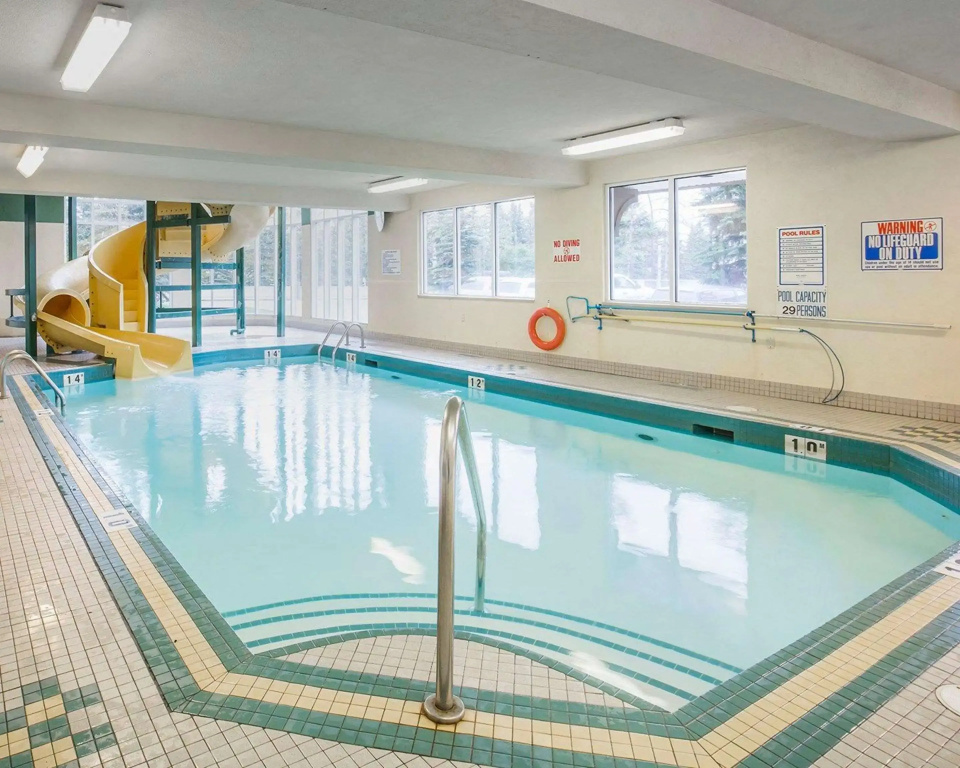 Comfort Inn & Suites Calgary - University