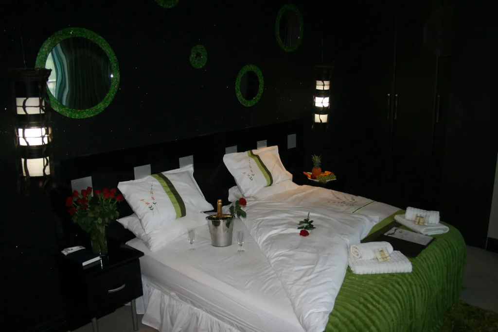 Africa Paradise Airport Boutique Hotel