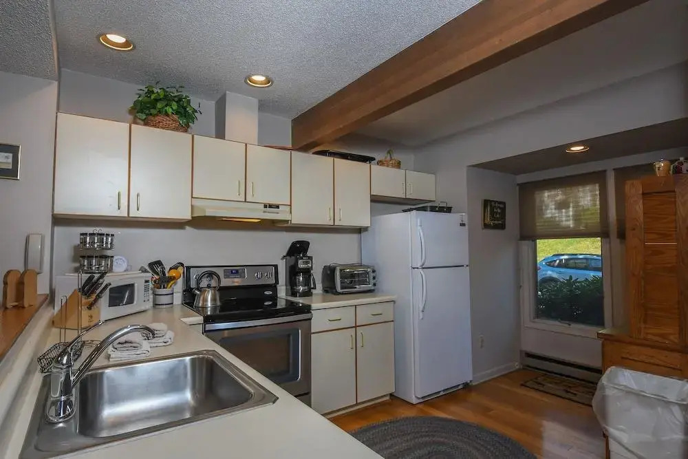 Villages of the Wisp Lakeview Court 2 Bedroom Townhome #13