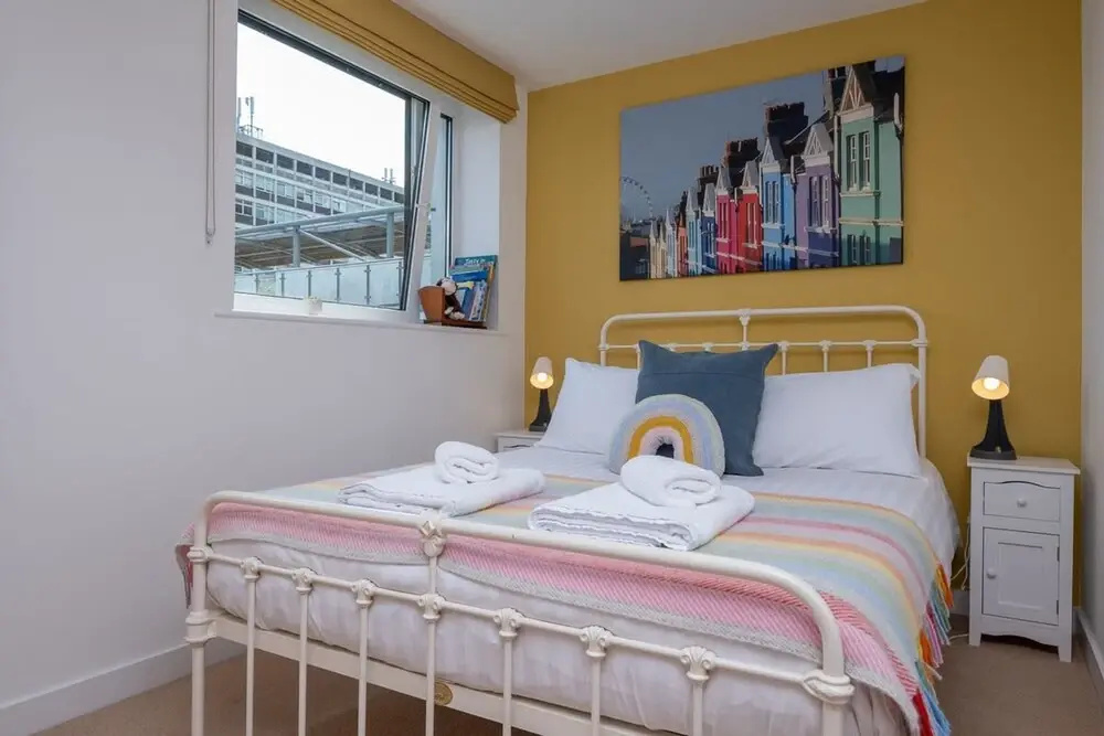 Host Stay Kingscote Townhouse