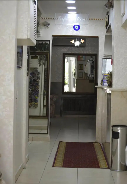 Ekol Hotel