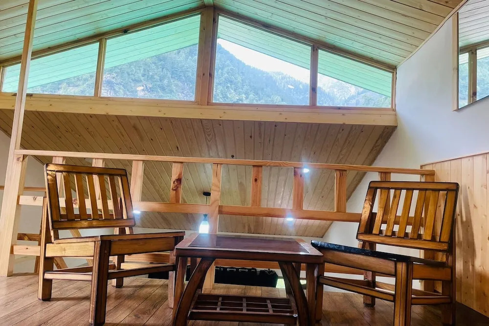 The Visor Hotel, Manali