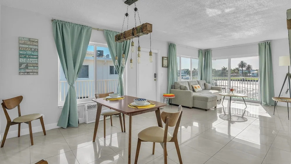 Seacrest Villas