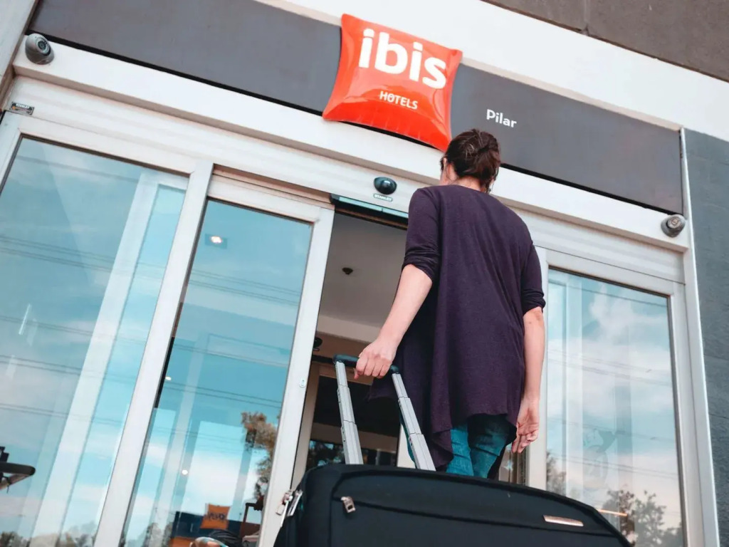 ibis Pilar