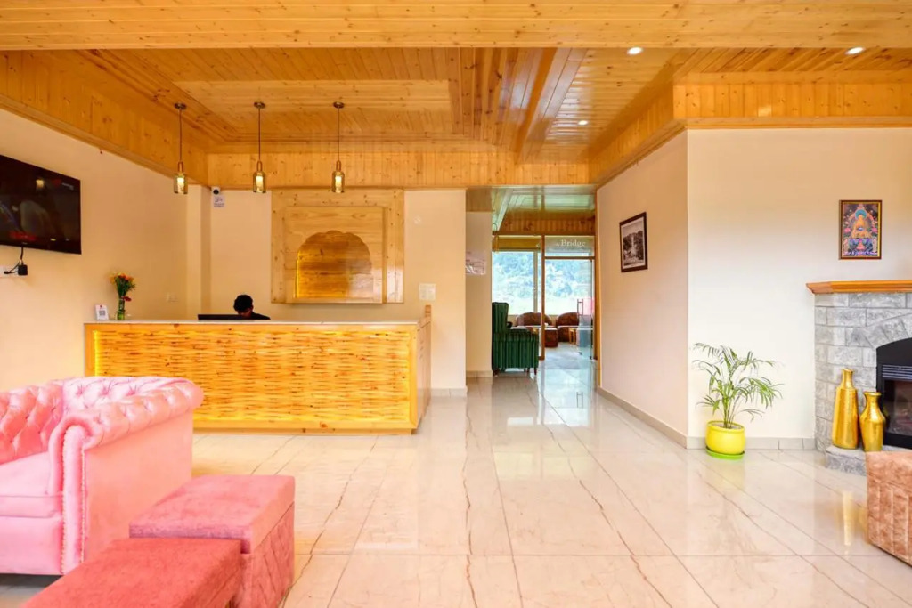 Clarks Inn Suites, Manali