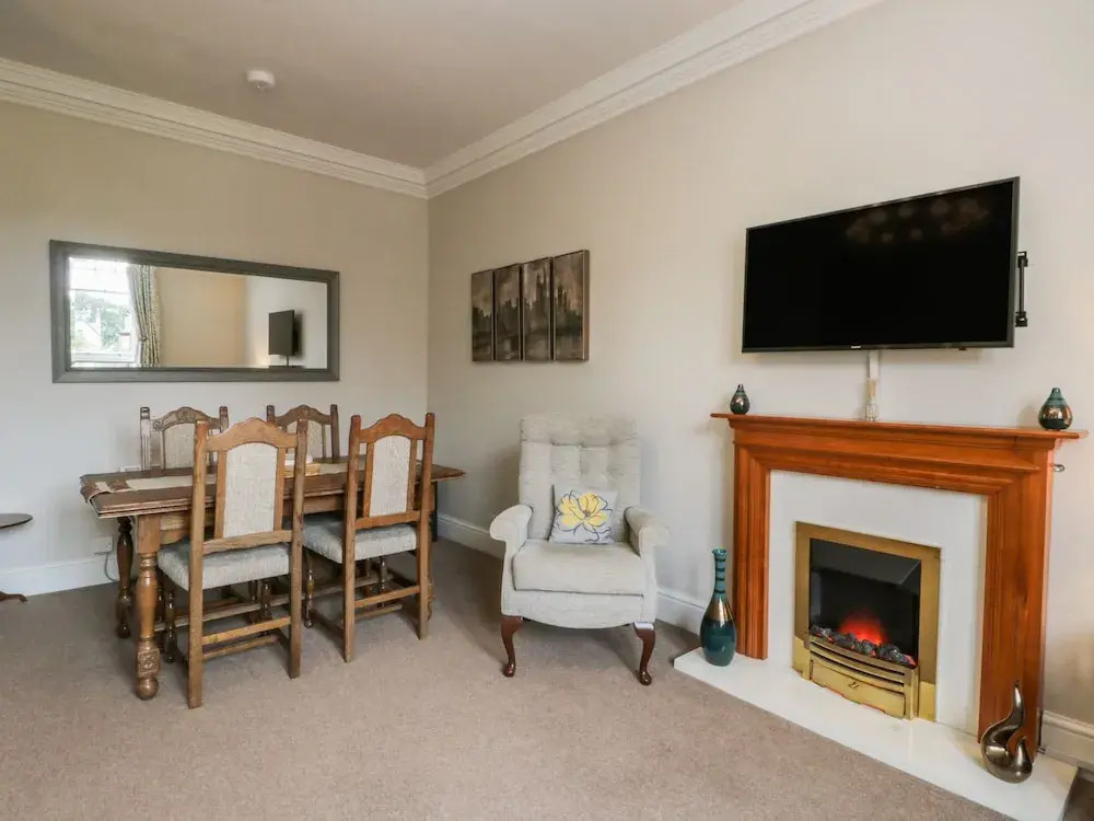Spa Side Apartment