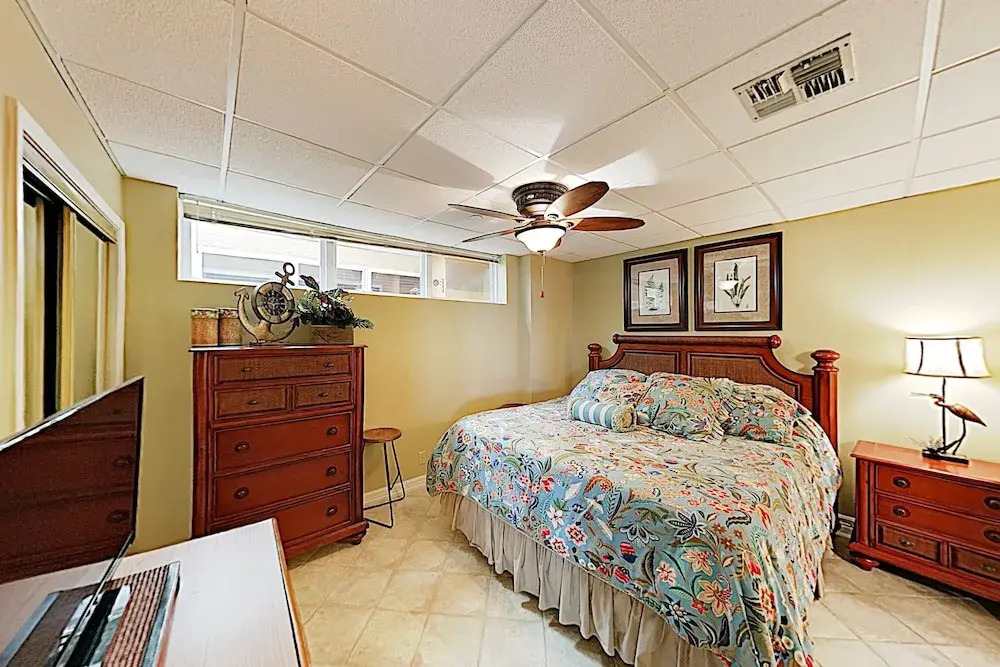 New Listing! All-suite Escape W/ Pool & Hot Tub 2 Bedroom Condo