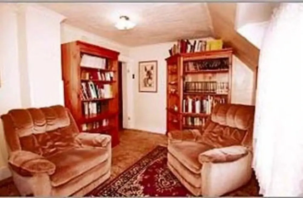 Parlor Car Bed & Breakfast