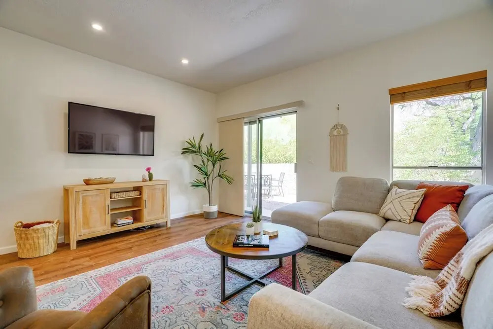Tucson Foothills Oasis Near Hiking Trails!