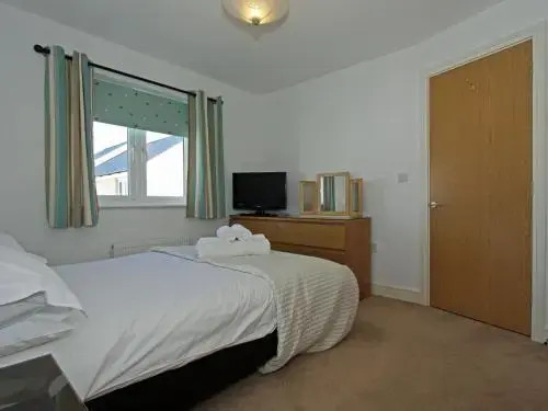 6 Jubilee Close