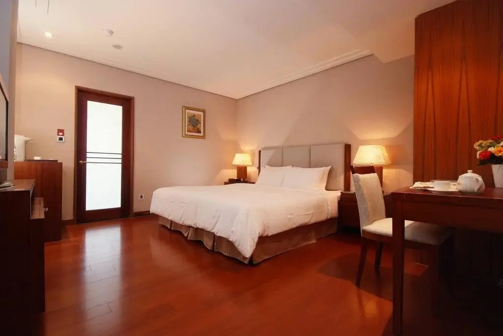 Aroma Hotel