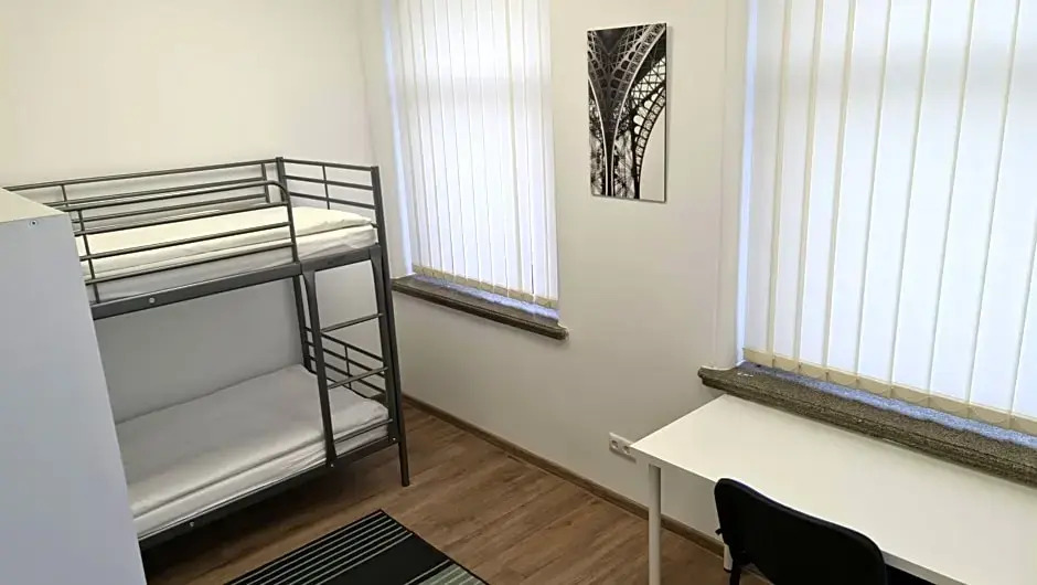 Laurentroom Hostel